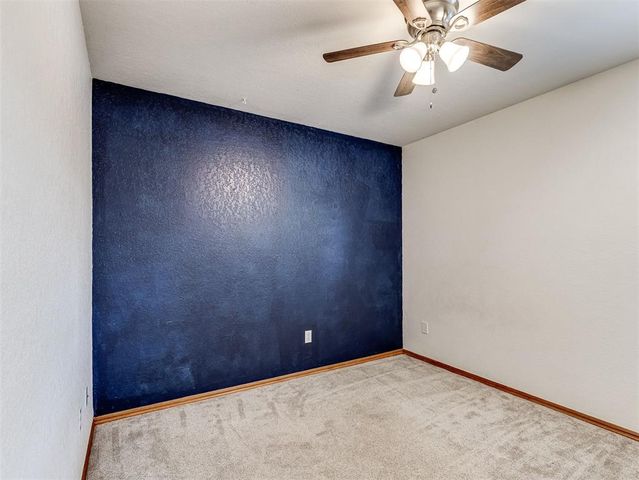 409 E Twelve Oaks Terrace, Mustang, OK 73064
