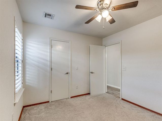 409 E Twelve Oaks Terrace, Mustang, OK 73064