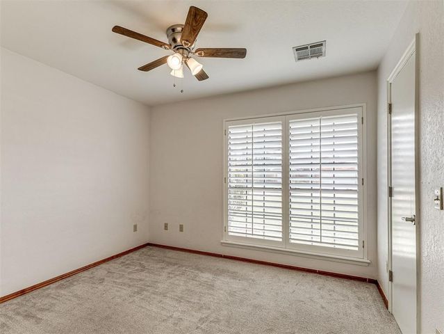 409 E Twelve Oaks Terrace, Mustang, OK 73064