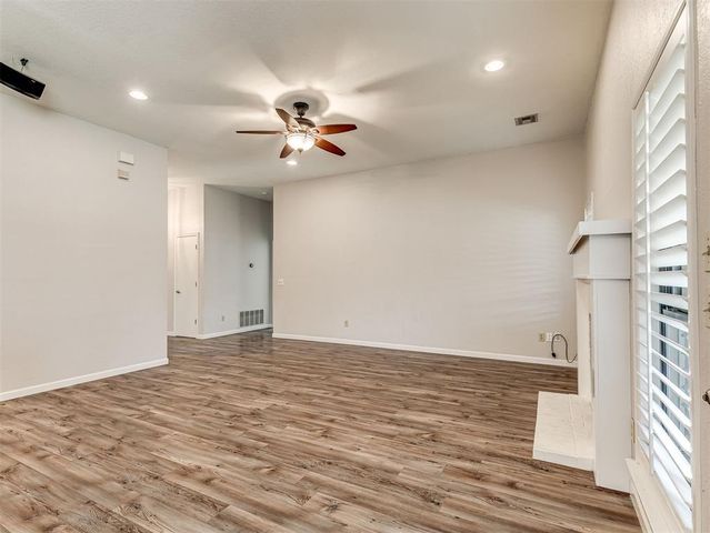 409 E Twelve Oaks Terrace, Mustang, OK 73064