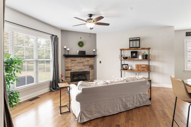 107 Nogs Gdn, Gallatin, TN 37066