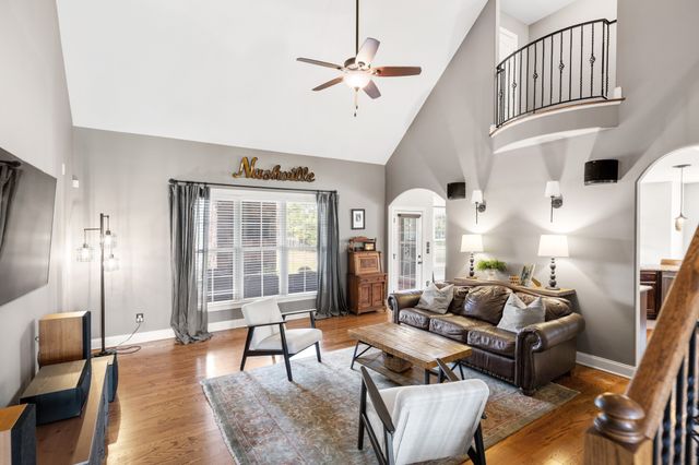 107 Nogs Gdn, Gallatin, TN 37066