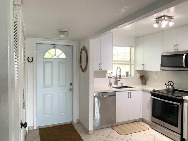2801 N Pine Island Road 110, Sunrise, FL 33322