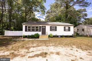 1700 DALE LN, Salisbury, MD 21801