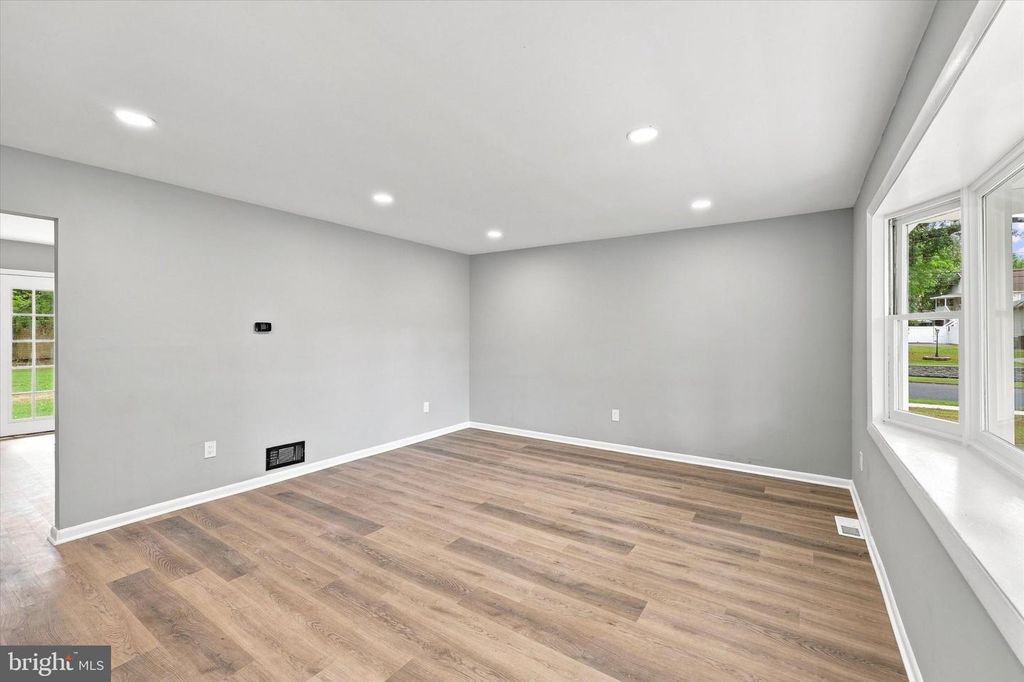 160 FAMILY LN, DEPTFORD TOWNSHIP, NJ 08096 — photo 5