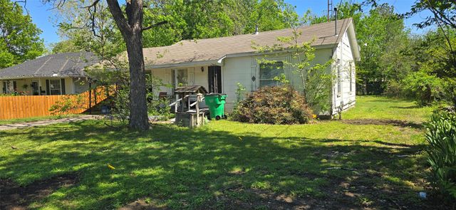 1006 S Grand Avenue, Gainesville, TX 76240