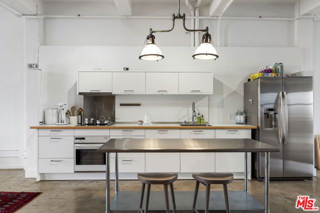814 S Spring Street 8, Los Angeles, CA 90014