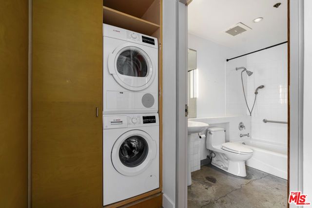 814 S Spring Street 8, Los Angeles, CA 90014