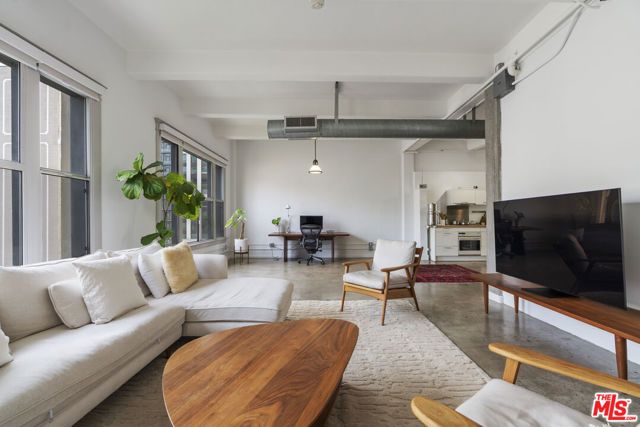 814 S Spring Street 8, Los Angeles, CA 90014