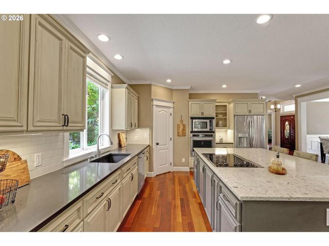 10777 Nw RAINMONT Rd, Portland, OR 97229