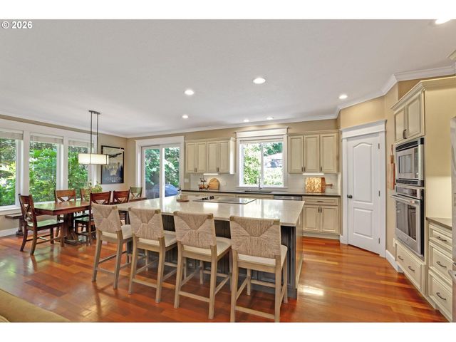 10777 Nw RAINMONT Rd, Portland, OR 97229