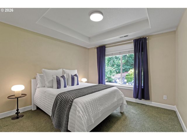 10777 Nw RAINMONT Rd, Portland, OR 97229