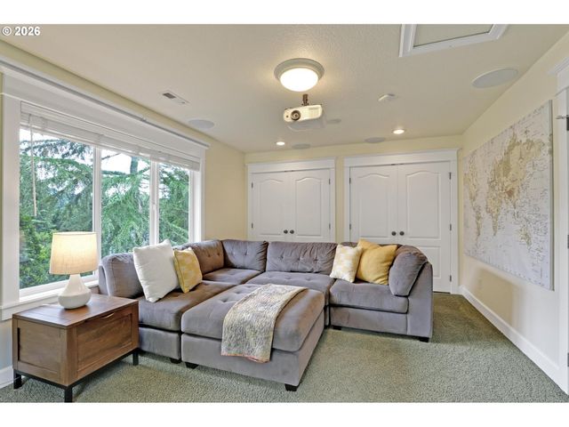 10777 Nw RAINMONT Rd, Portland, OR 97229