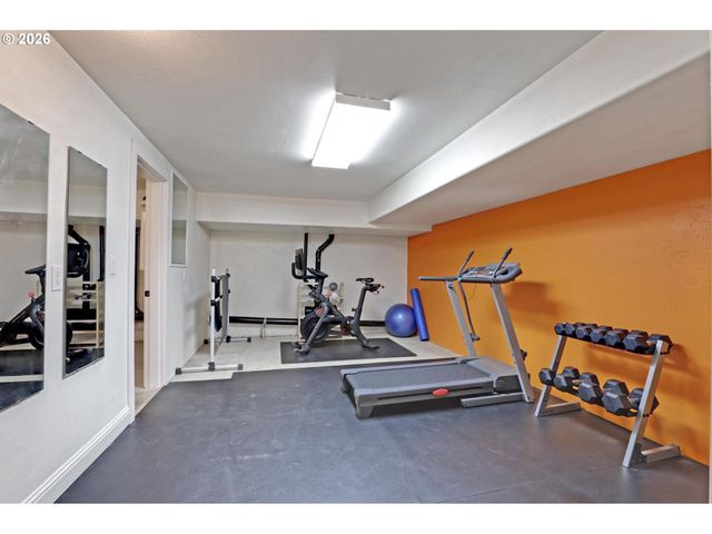 10777 Nw RAINMONT Rd, Portland, OR 97229