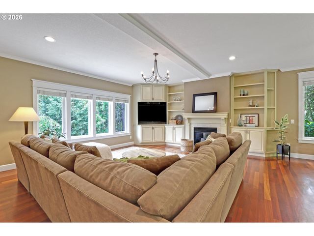 10777 Nw RAINMONT Rd, Portland, OR 97229