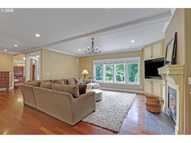 10777 Nw RAINMONT Rd, Portland, OR 97229