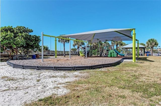 415 & 423 Starborn ST, Port Charlotte, FL 33954