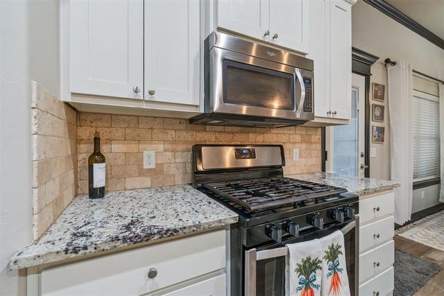 19024 Pinehurst Trail Drive, Edmond, OK 73012