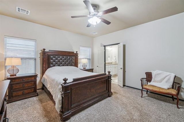 19024 Pinehurst Trail Drive, Edmond, OK 73012