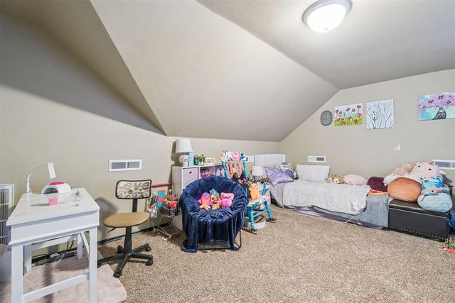 19024 Pinehurst Trail Drive, Edmond, OK 73012