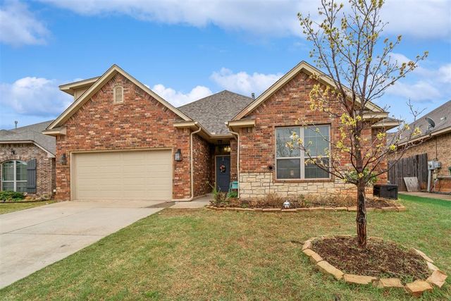 19024 Pinehurst Trail Drive, Edmond, OK 73012