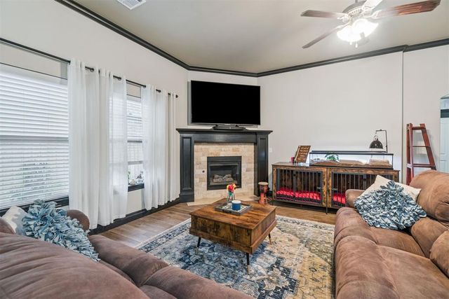 19024 Pinehurst Trail Drive, Edmond, OK 73012