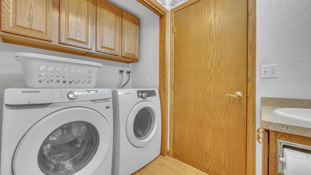 1145 Carriage CIRCLE, Fond Du Lac, WI 54935