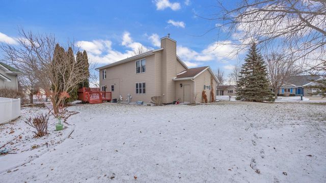 1145 Carriage CIRCLE, Fond Du Lac, WI 54935