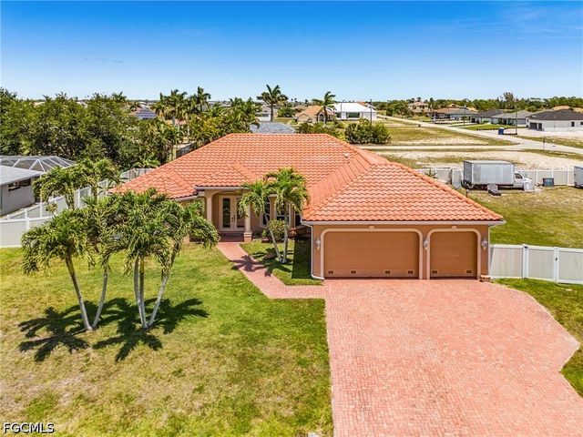 4125 Jacaranda PKWY W, Cape Coral, FL 33993