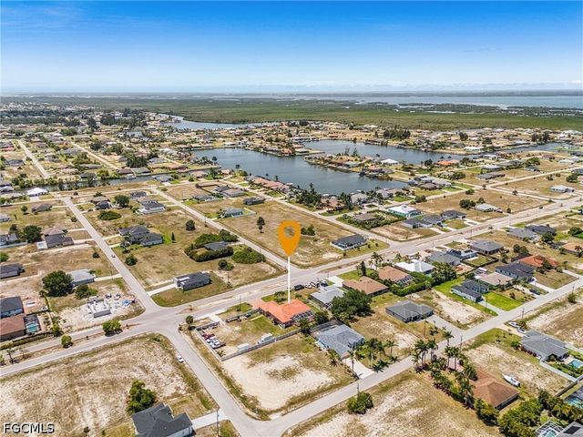 4125 Jacaranda PKWY W, Cape Coral, FL 33993