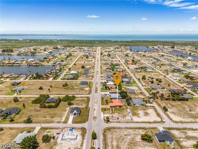 4125 Jacaranda PKWY W, Cape Coral, FL 33993