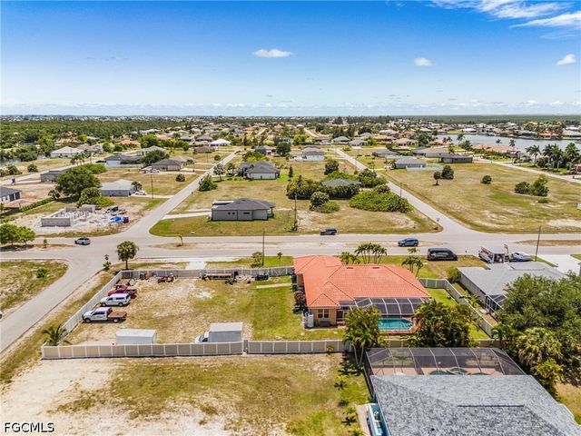 4125 Jacaranda PKWY W, Cape Coral, FL 33993