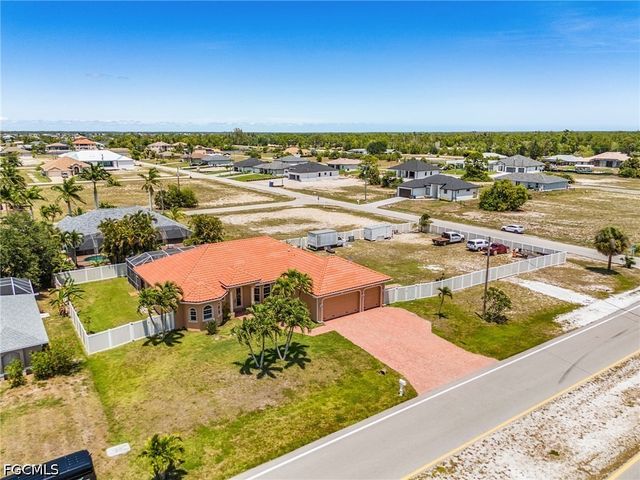 4125 Jacaranda PKWY W, Cape Coral, FL 33993