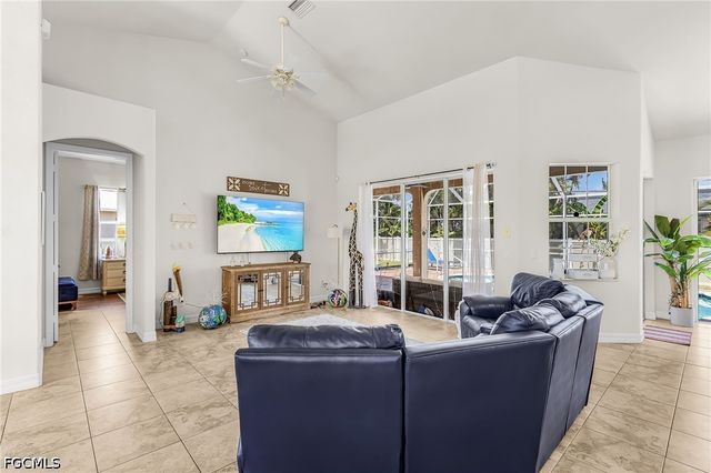 4125 Jacaranda PKWY W, Cape Coral, FL 33993