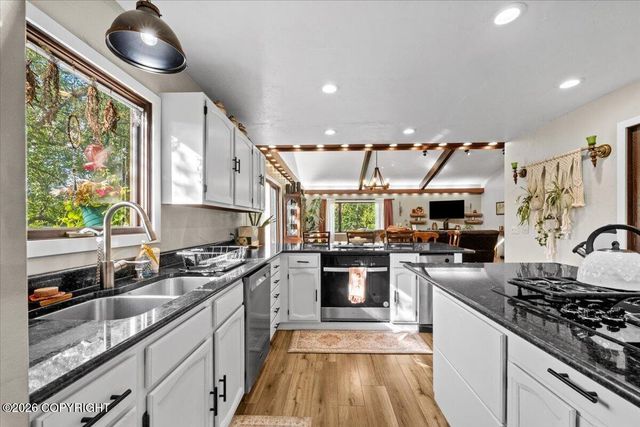 4700 Rabbit Creek Road, Anchorage, AK 99516