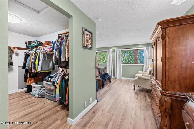 4700 Rabbit Creek Road, Anchorage, AK 99516