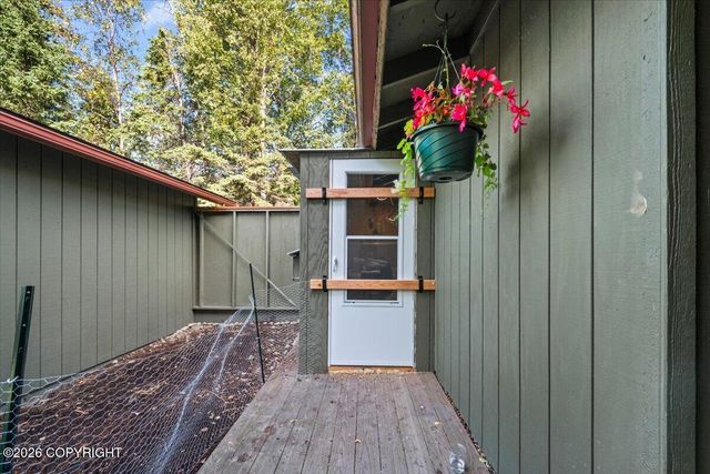 4700 Rabbit Creek Road, Anchorage, AK 99516