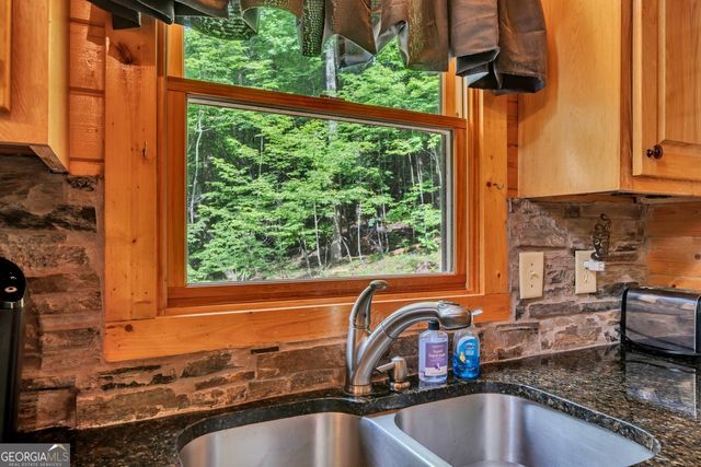 549 Sleepy Hollow Road, Ellijay, GA 30536