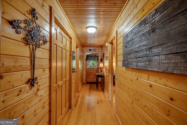 549 Sleepy Hollow Road, Ellijay, GA 30536