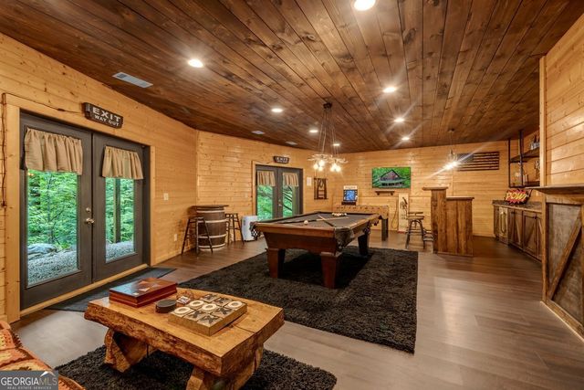 549 Sleepy Hollow Road, Ellijay, GA 30536