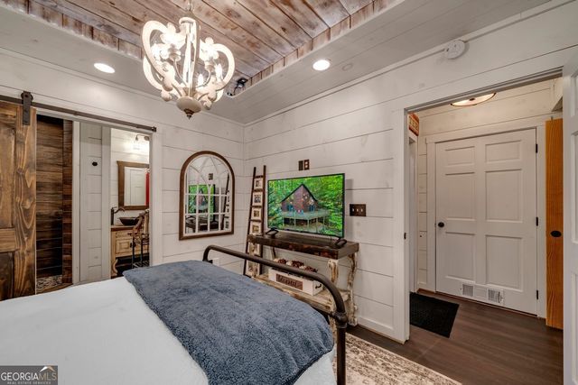 549 Sleepy Hollow Road, Ellijay, GA 30536
