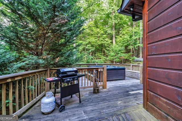 549 Sleepy Hollow Road, Ellijay, GA 30536