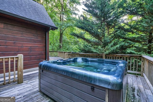 549 Sleepy Hollow Road, Ellijay, GA 30536
