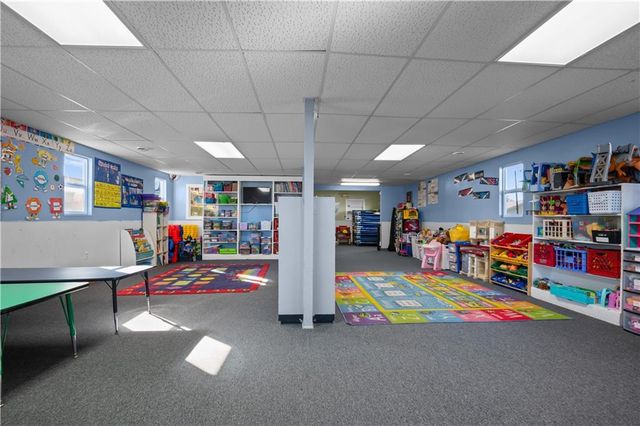 19401 E US 24 Highway, Independence, MO 64056