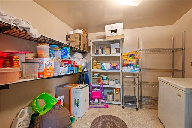 19401 E US 24 Highway, Independence, MO 64056
