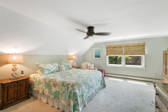 450 Maple Lane, Greenport, NY 11944