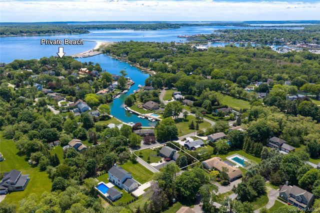 450 Maple Lane, Greenport, NY 11944