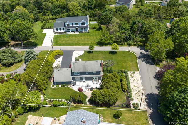 450 Maple Lane, Greenport, NY 11944