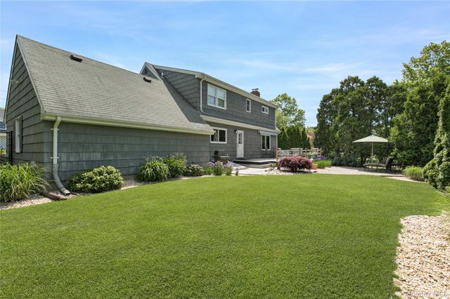 450 Maple Lane, Greenport, NY 11944