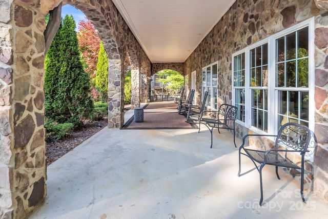 338 Fairfield Court, Mount Gilead, NC 27306